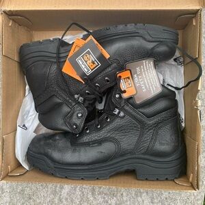 titan 6” safety toe black timberland pro series